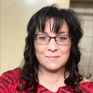 Meet your Posher, Lynette